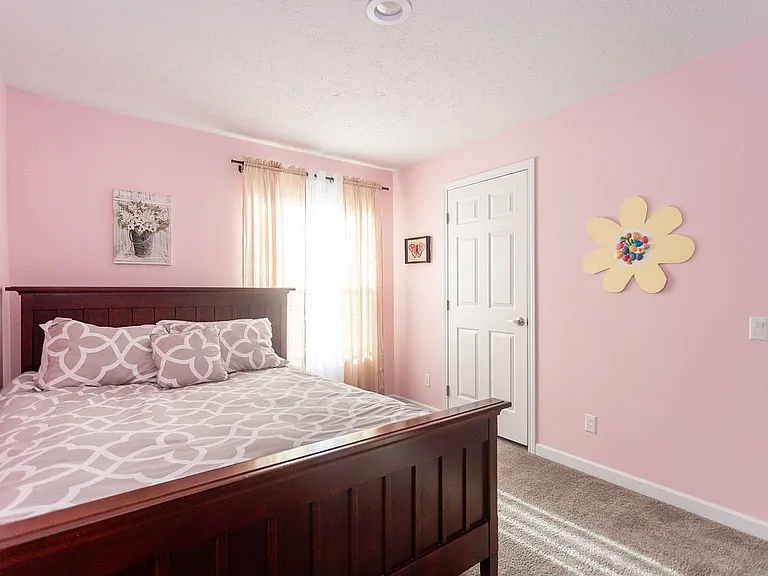 9516 Randolph St — Photo 18