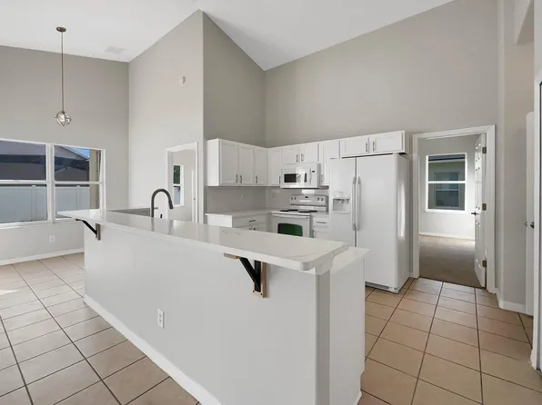 105 Cardiff Ave, Davenport, FL 33897