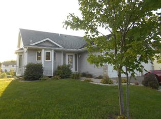 25578 Goodview Ave, Wyoming, MN 55092