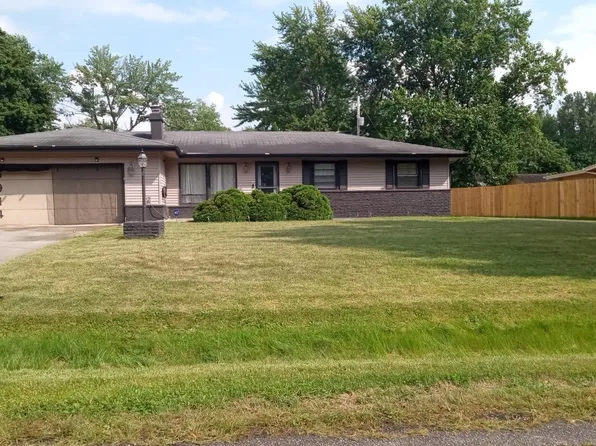 6914 Bradford Dr, Fort Wayne, IN 46835