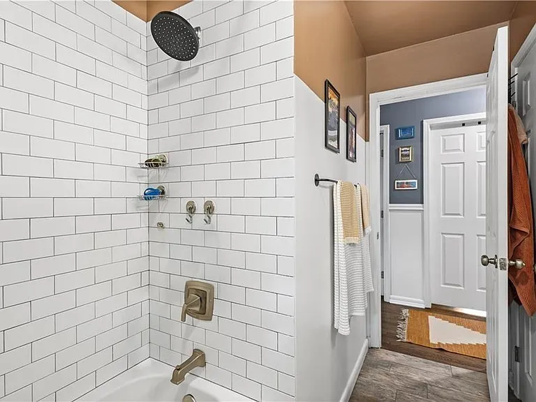 2859 Concord Dr — Photo 17