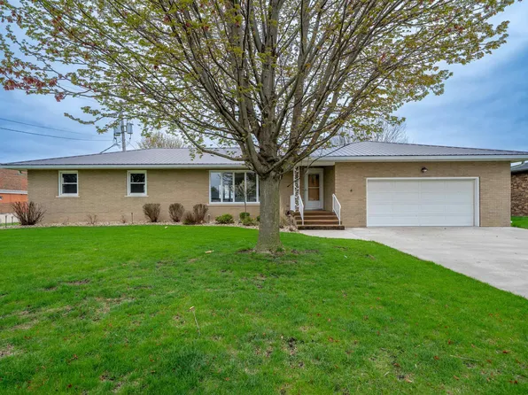 127 S Reiter St, Benson, IL 61516