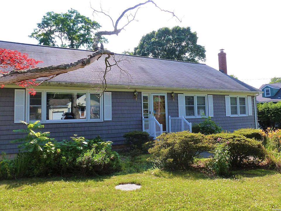 59 Kelsey Avenue, Huntington Station, NY 11746 Zillow