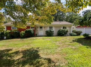 91 Grandview Ave, Lincoln, RI 02865