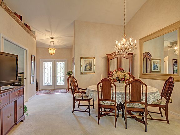 5th image of 7440 Berkshire Pines Dr