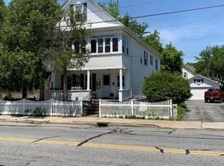 927 Lakeview Ave, Lowell, MA 01850