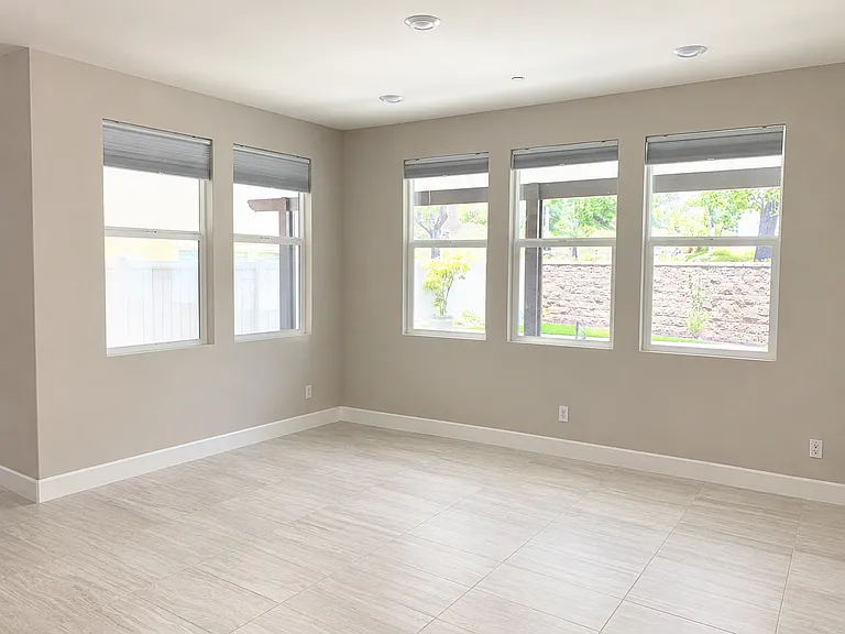 10854 Olivia Way — Photo 8