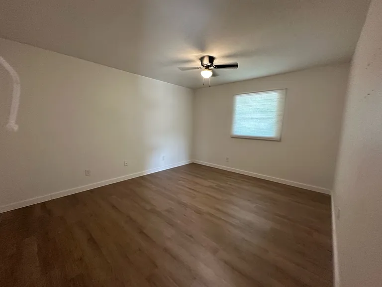 2931 SE 52nd Ave #D — Photo 15