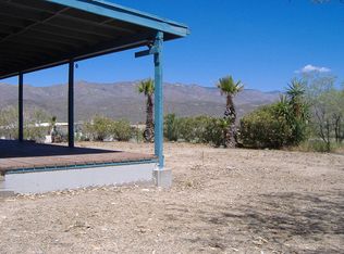 34705 S School Loop Rd, Black Canyon City, AZ 85324