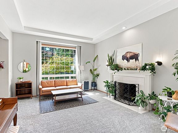 4th image of 8003 57th Avenue NW