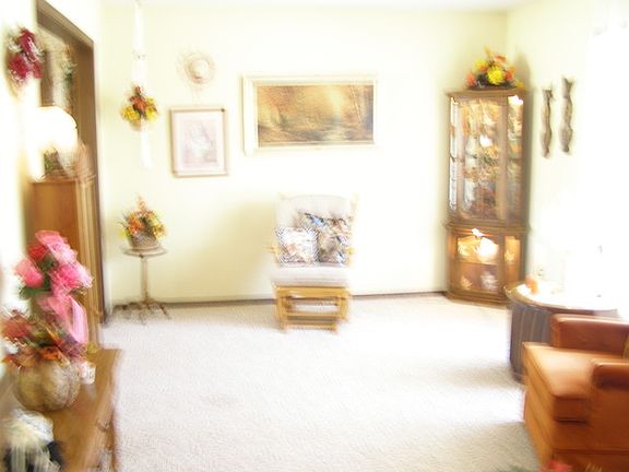 4th image of 1240 Lawnway Dr