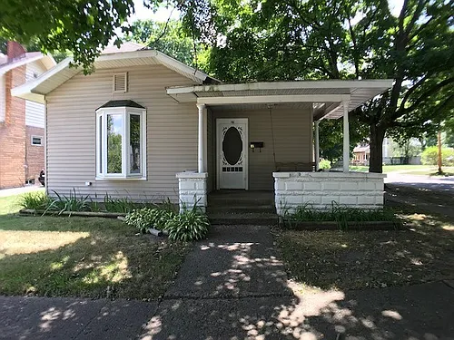 113 W Dewey St Photo 1