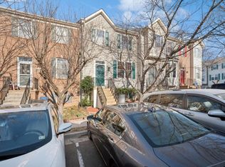 4644 Deerwatch Dr, Chantilly, VA 20151