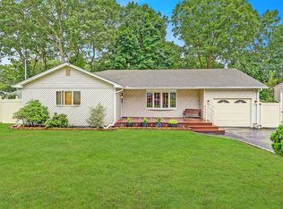 412 Shelter Rd, Ronkonkoma, NY 11779