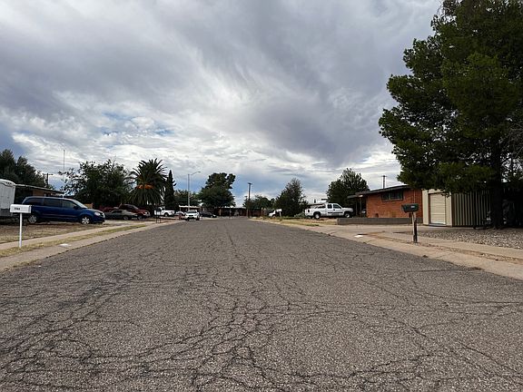 5th image of 7268 E Eastview Dr