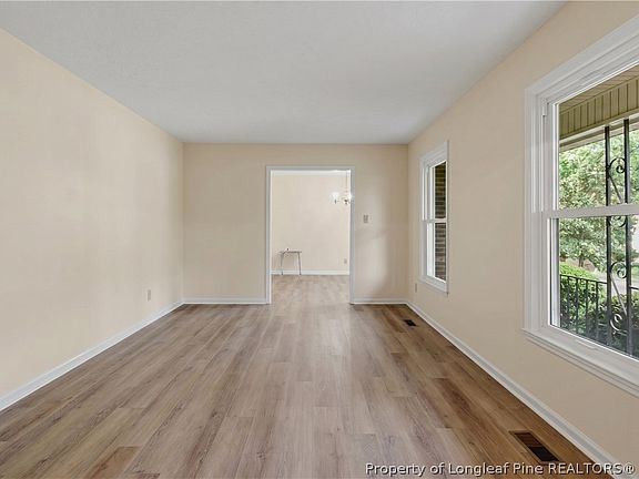 5th image of 1712 Valley Ridge Dr