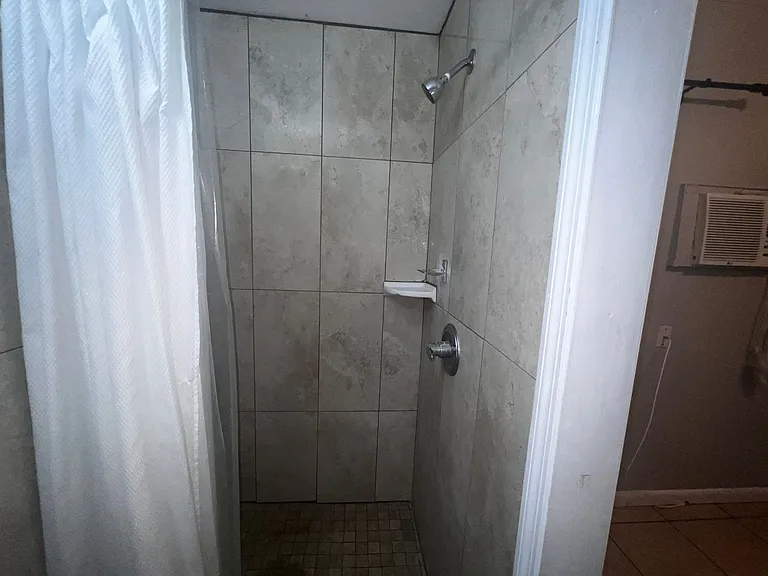 8362 Cristobal Cir #B — Photo 10