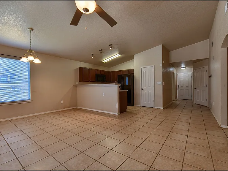 7351 Burntside Ln — Photo 7