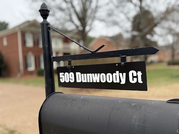 4th image of 509 Dunwoody Ct