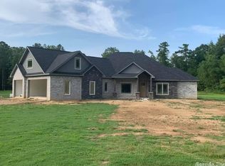 260 W Longhills Rd, Benton, AR 72019