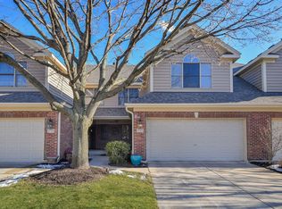 3727 King Charles Ln, Saint Charles, IL