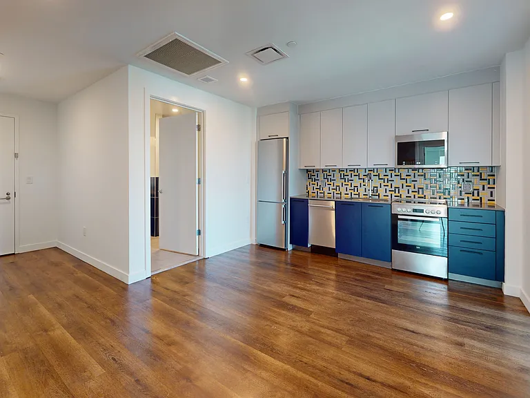 Broadridge — Photo 119