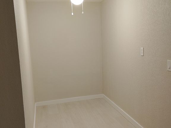 3rd image of 5325 Desoto Pl Unit A