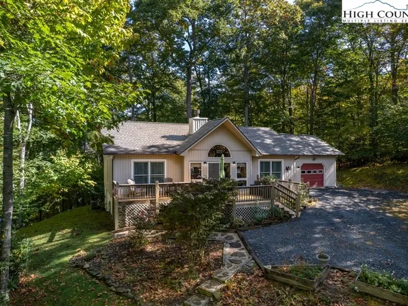 155 Treetop Lane, Banner Elk, NC 28604