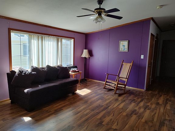 5th image of 22 Medallion Rd