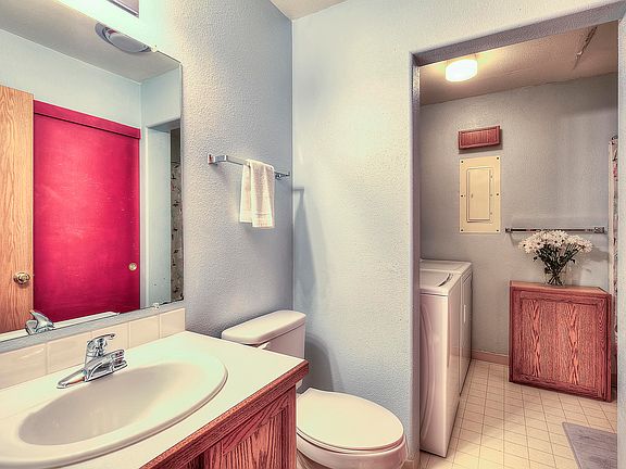 5th image of 3250 NW Oceanview Dr APT 1