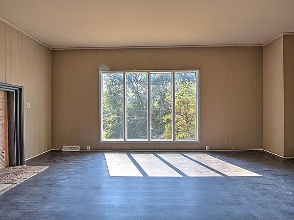 4th image of 2314 Westwood St