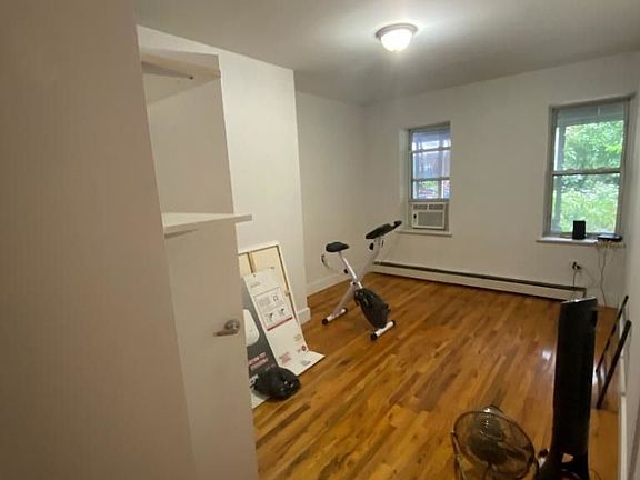 5th image of 1105 Jefferson Ave #1