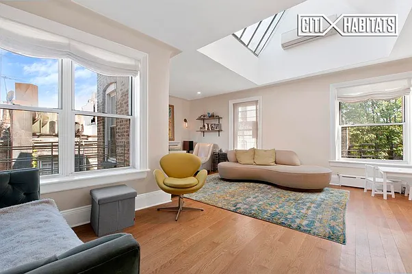 Sold by Citi Habitats | media 2