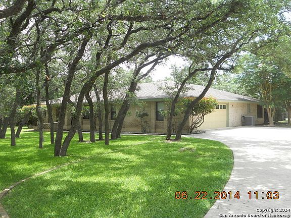 3rd image of 8610 Oak Thicket Ln