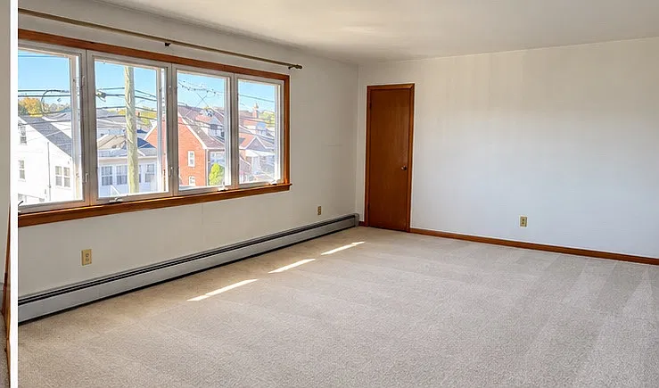 3 bed, $2,500 — Photo 3