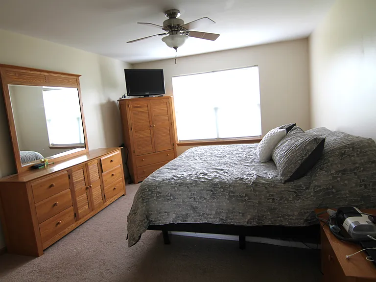 1303 Waverly Dr — Photo 10