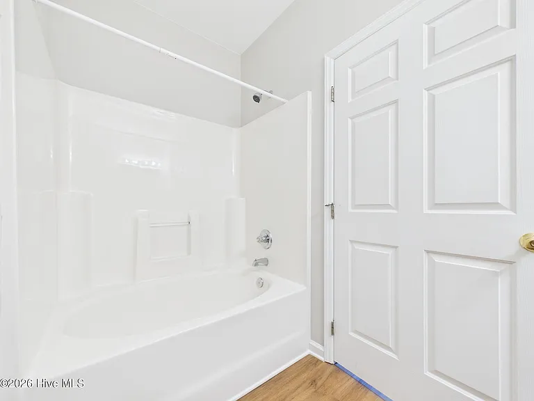 2111 Kudrow Ln — Photo 36