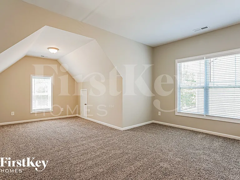 3253 Groveshire Dr — Photo 15