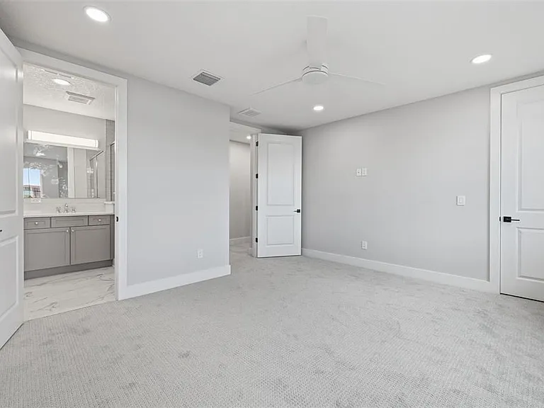 4208 W Carmen St #C — Photo 21