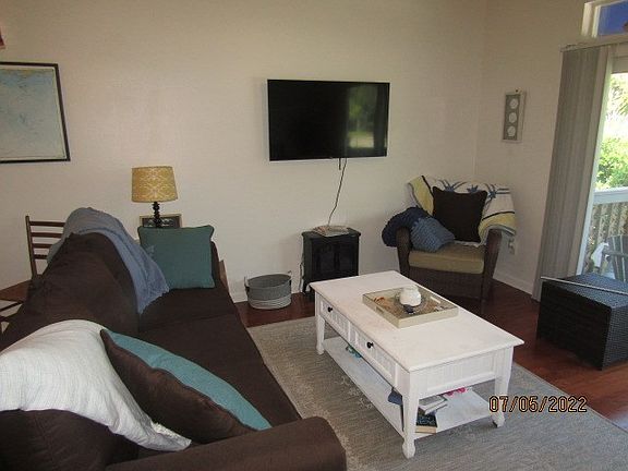 3rd image of 401 Saint James Ave #12