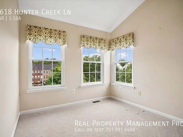 6618 Hunter Creek Ln — Photo 21