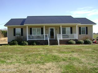 325 E Commerce St, Oak City, NC 27857