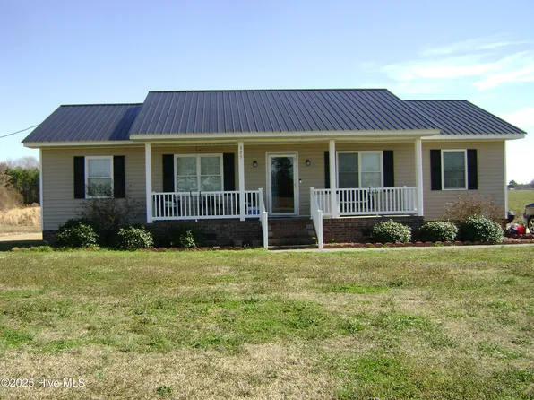 325 E Commerce Street, Oak City, NC 27857