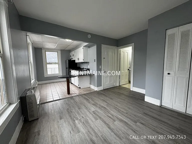 38 Oak St #3 — Photo 2
