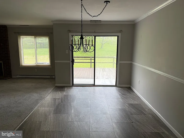 204 Village Rd — Photo 5