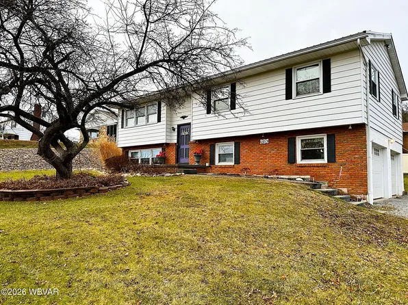 2813 Four Mile Dr, Montoursville, PA 17754