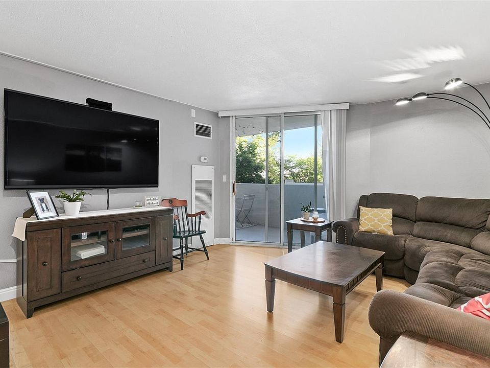 1st image of 601 W 11th Ave APT 113