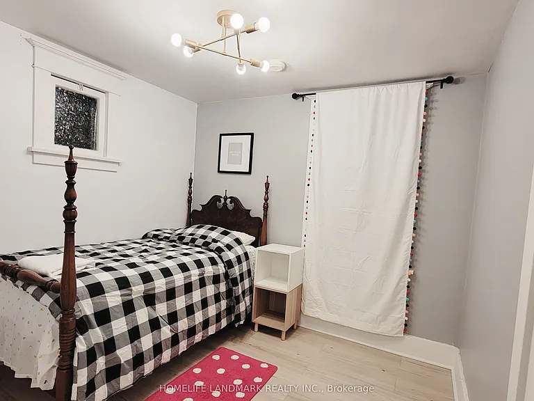 5765 Byng Ave — Photo 18