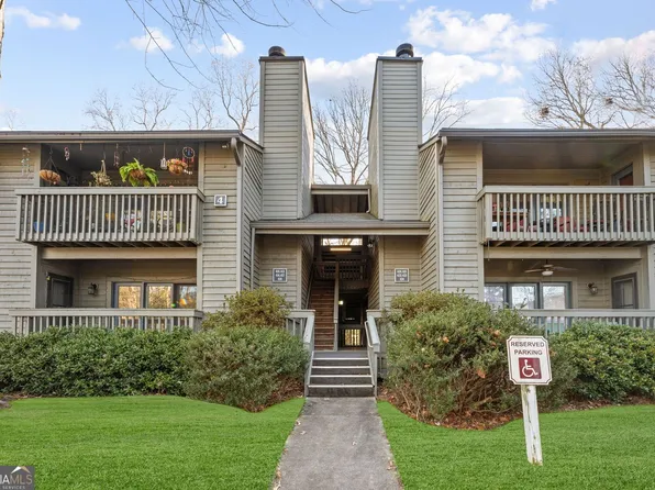 414 Tuxworth Cir, Decatur, GA 30033