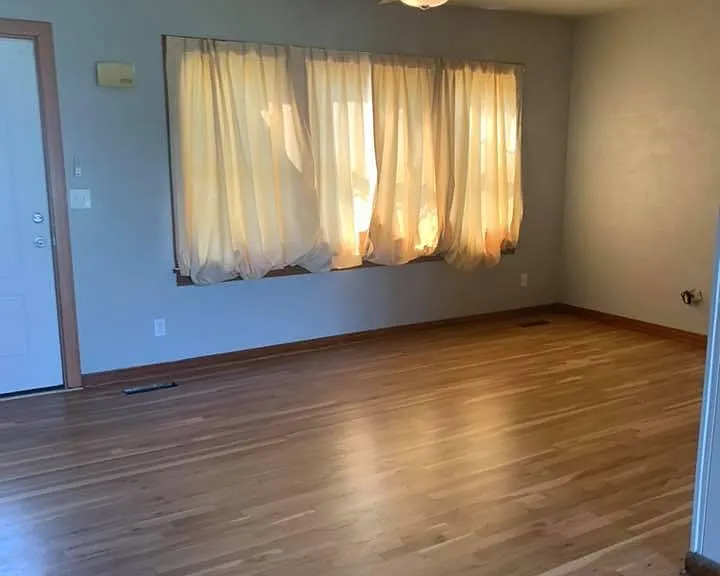 1016 S Market St — Photo 3
